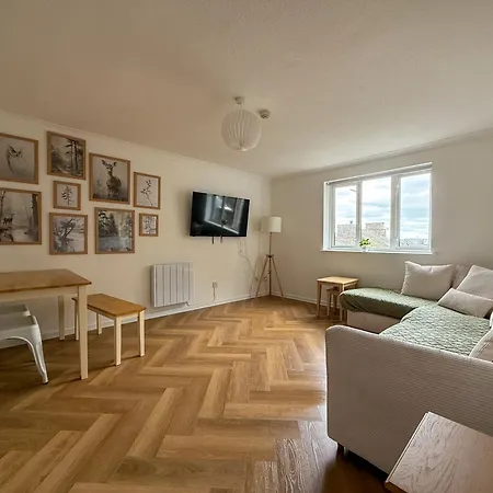 Cosy Central Flat With Parking Bangor  Exterior photo